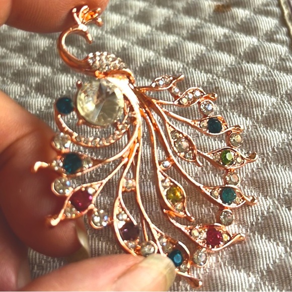 NWT rose gold tone rhinestone peacock statement brooch pin Alpha Chi Omega - Picture 3 of 3